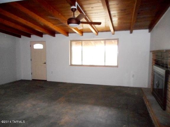 5th image of 9040 W Henry St