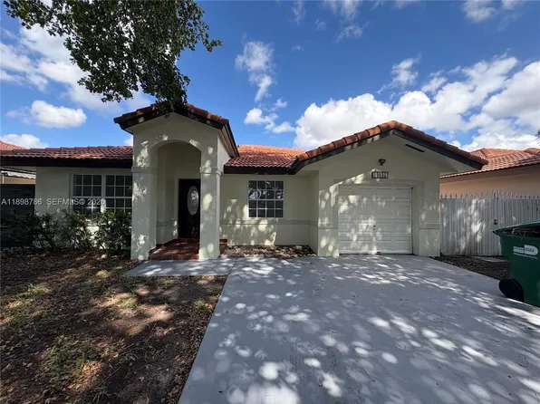 14845 SW 36th Ter, Miami, FL 33185
