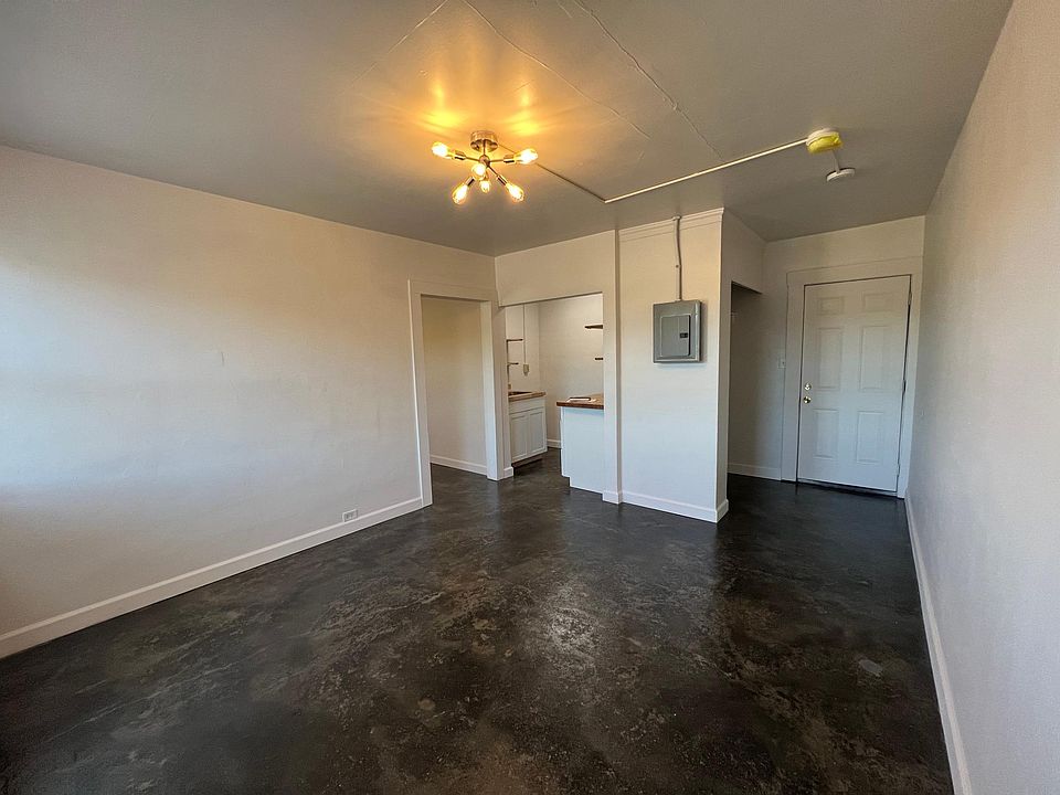 2nd image of 134 Pleasant St #7
