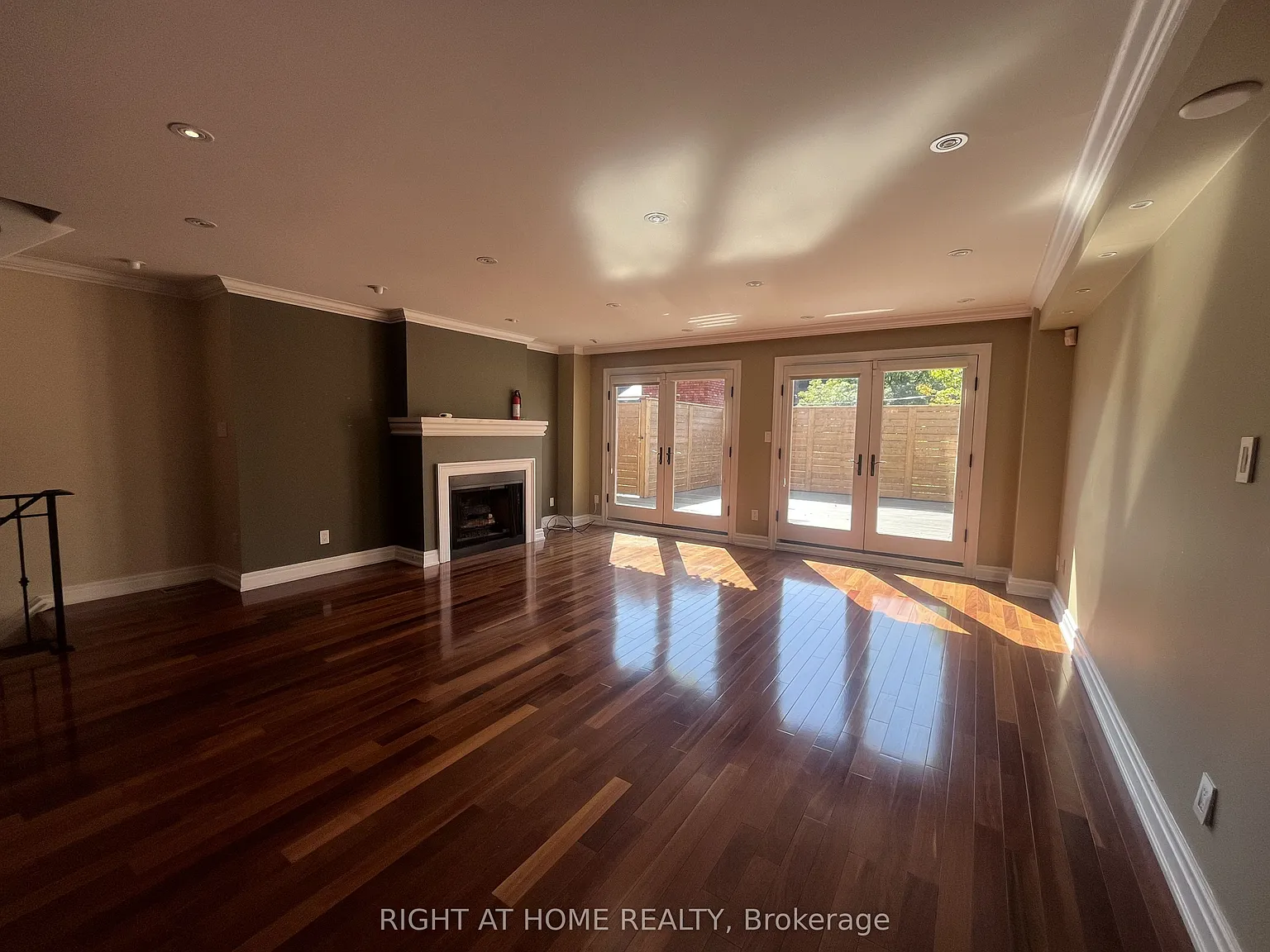 4 bed, $10,500 — Photo 4