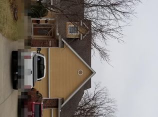 1716 Red Barn Rd, Raymore, MO 64083