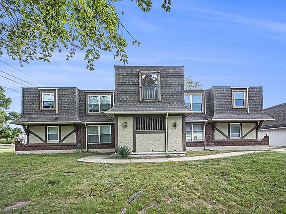 2nd image of 3800 SW 8th Street Ter Unit D