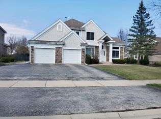 1214 Eric Ln, Lake Zurich, IL 60047