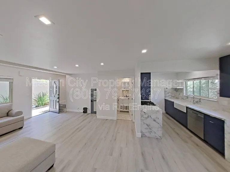 250 Ash Ave #C — Photo 3