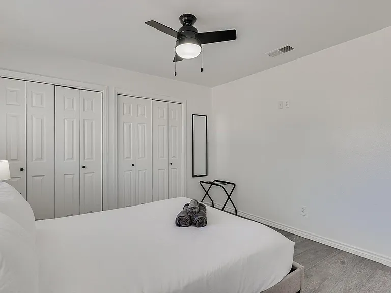 4402 Goodwin St — Photo 30