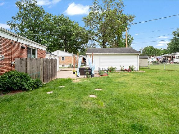 4th image of 785 Saint Brendan Ln