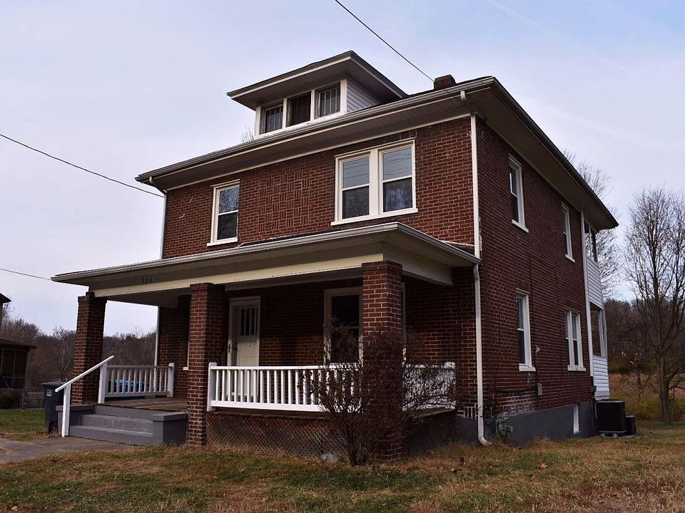 1st image of 724 Arbutus Ave SE