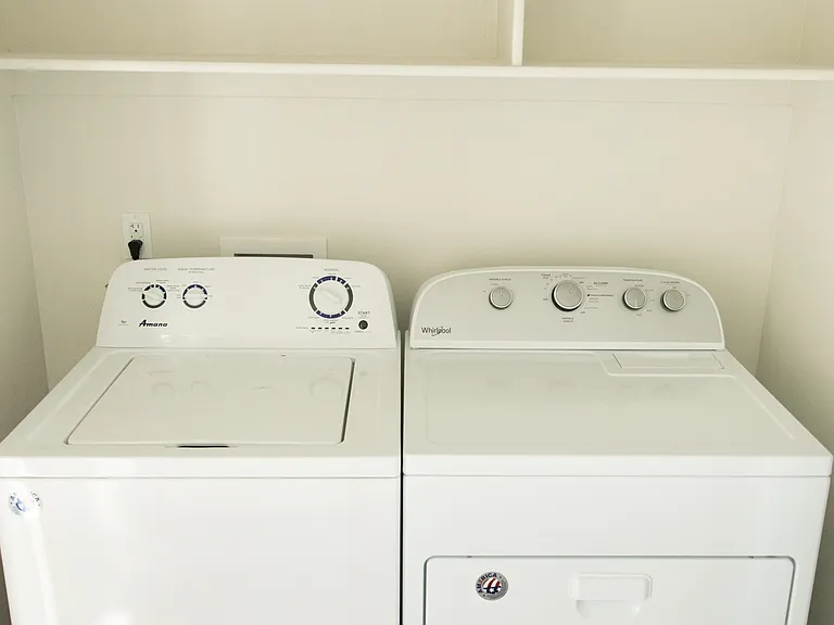 470 W 300 N — Photo 5