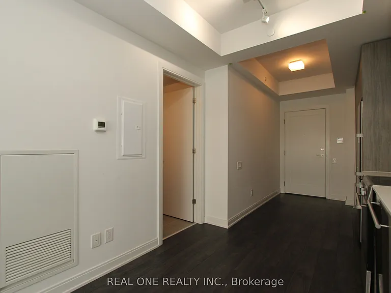 50 Charles St E #1807 — Photo 6
