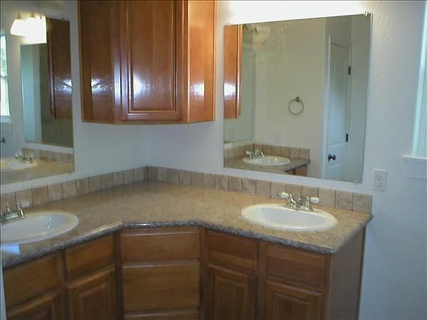 2nd image of 14205 SE Pine Ct