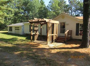 8934 Parke Rd, Indian River, MI 49749