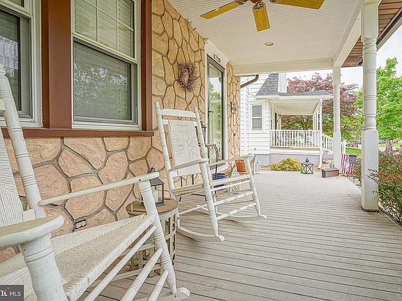 3rd image of 6729 Cedar Ave