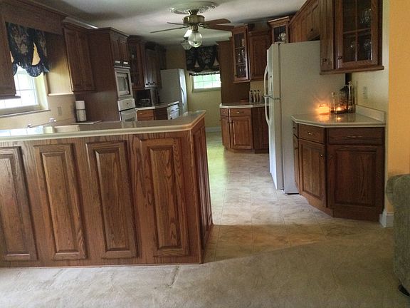 5th image of 6203 Grove Dr