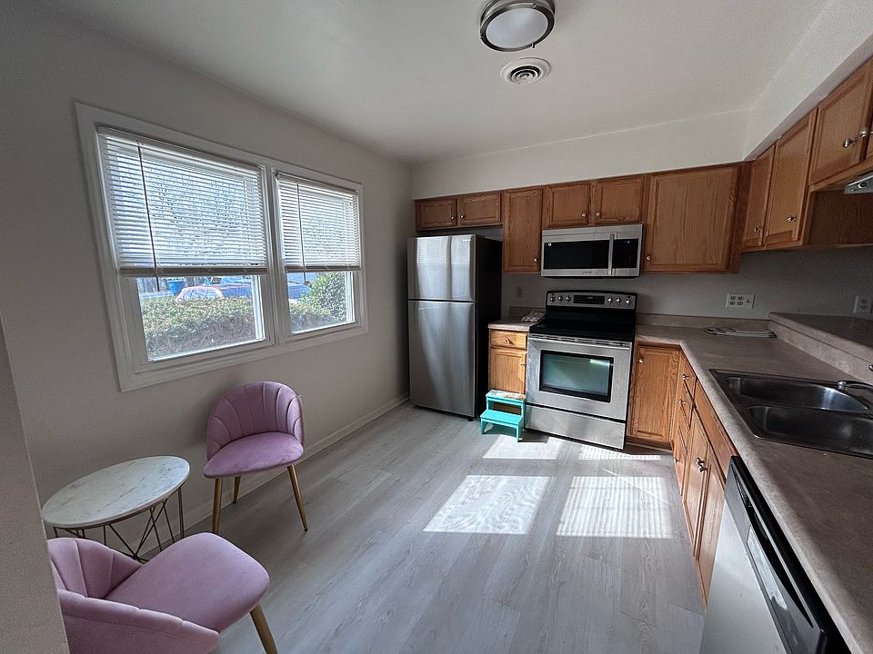 1st image of 2622 Belle Ave NE #2622