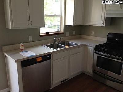 5th image of 943 Penn Pl Unit 32