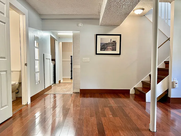 4183 Brammer Dr — Photo 22
