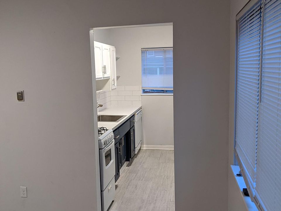 1st image of 1136 Highland St APT A