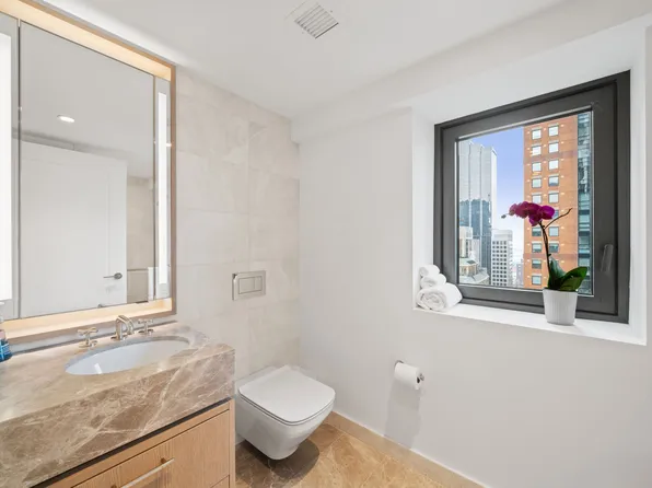 111 West 56th Street image 15 of 17