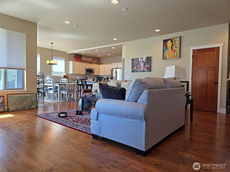 4th image of 3336 Stonecrop Way