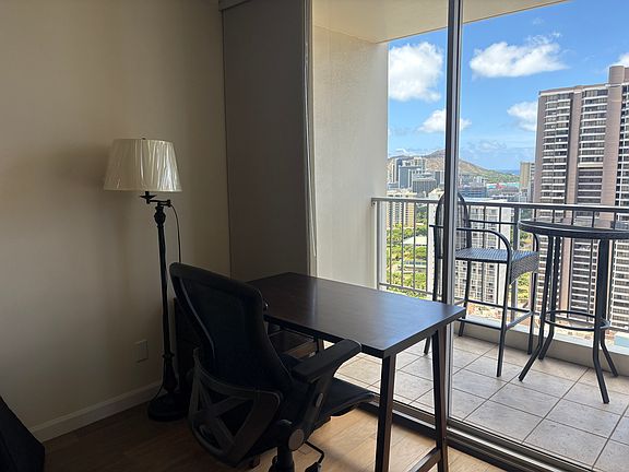 4th image of 400 Hobron Ln APT 3103