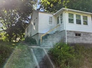 81 Norris Ln, Berkeley Springs, WV 25411