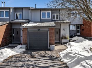 18 Benlea Dr #C, Ottawa, ON K2G4A8
