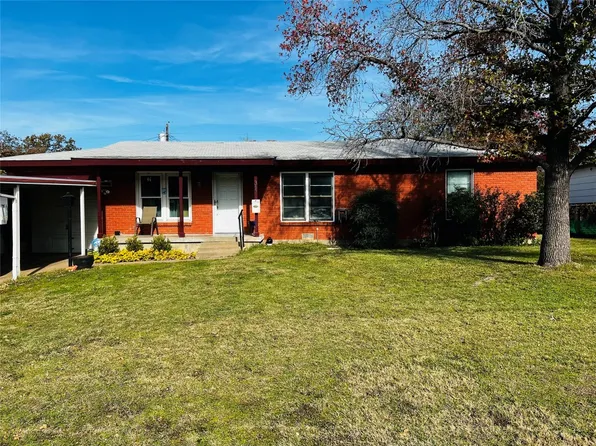 317 Bedford Ct E, Bedford, TX 76022