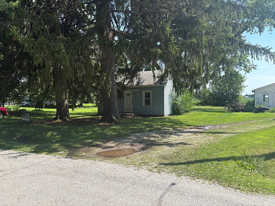 1st image of 190 W Gossett St