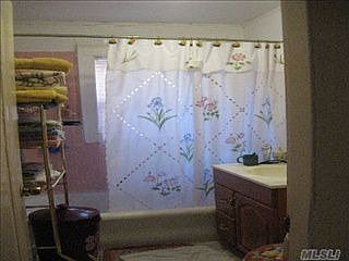 4th image of 2150 24th St