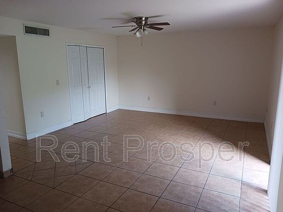 5th image of 219 Scottsdale Sq #219