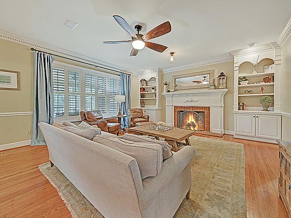 4th image of 8840 Rosemont Blvd
