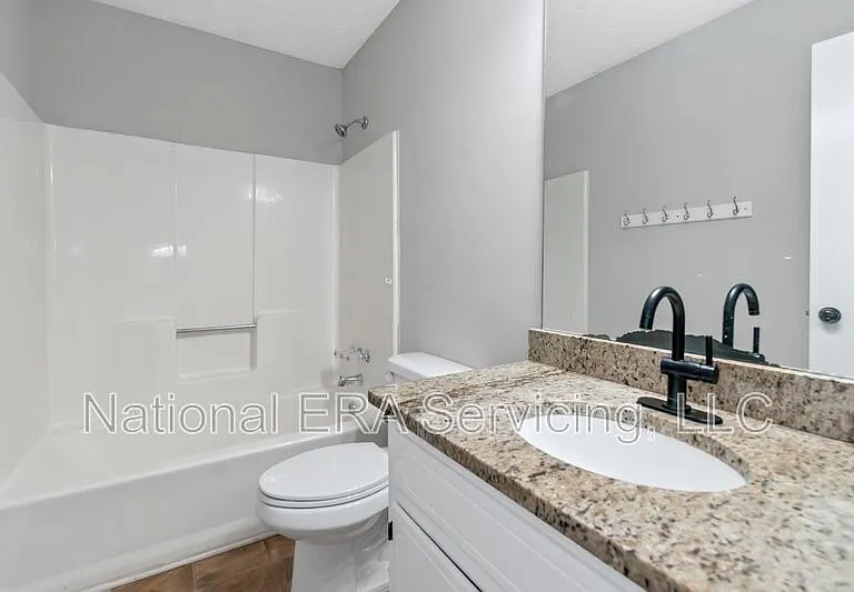 321 Summerwood Ln — Photo 9