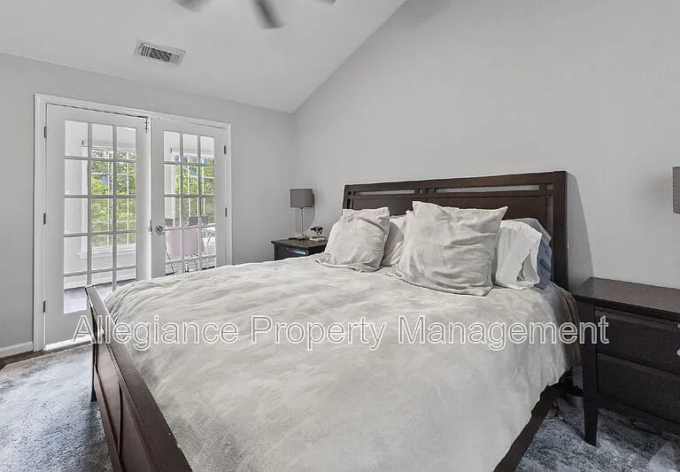 171 Somervelle St #406 — Photo 18
