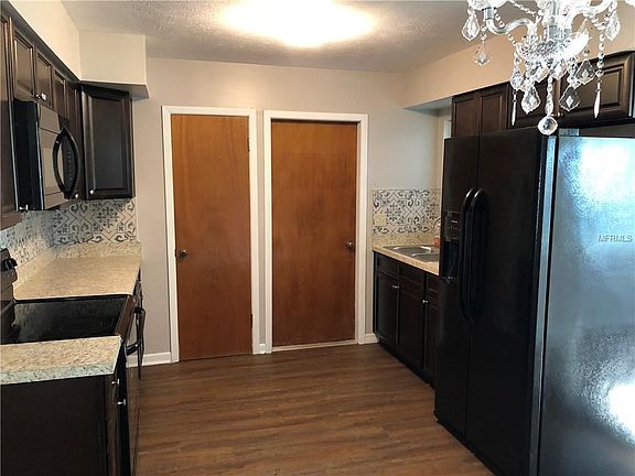 4th image of 2414 Avenue A Ter NW