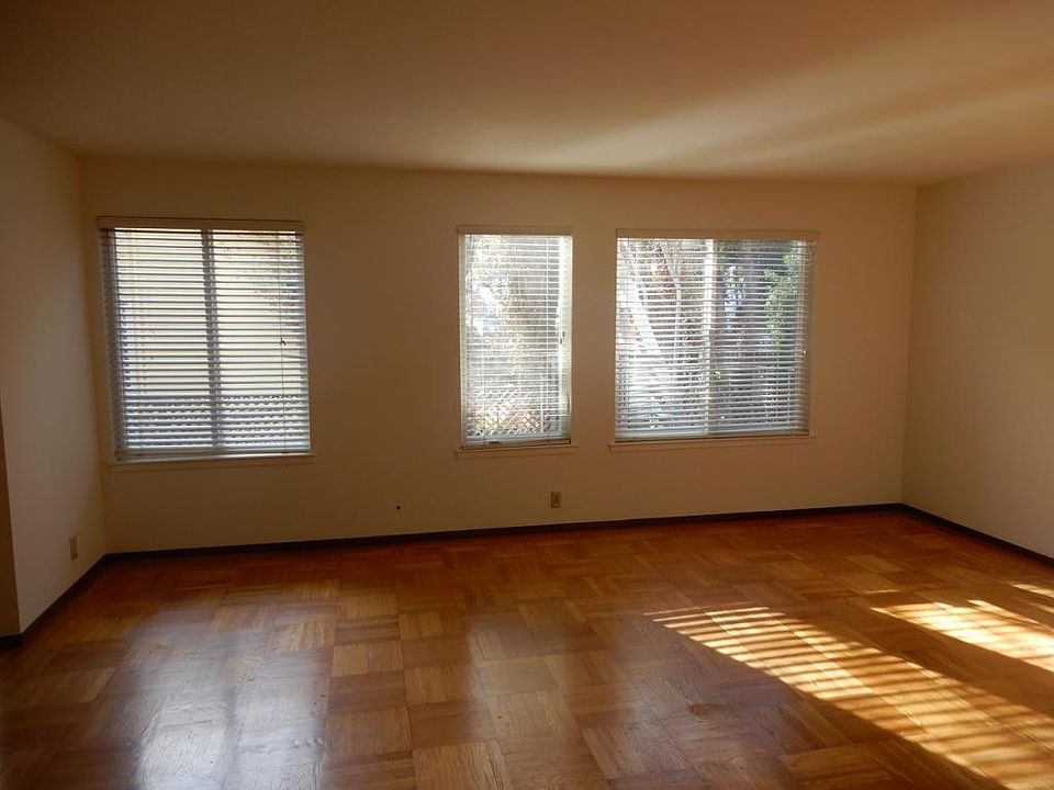 1st image of 3715 17th St #101