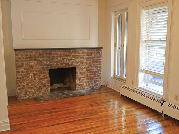 2nd image of 323 W 76th St APT 4F