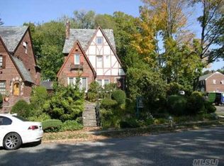 8419 Kent St, Jamaica, NY 11432