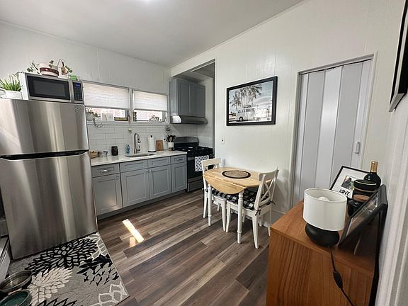 2nd image of 265 Franklin Blvd #B