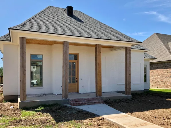 306 Channel Dr, Broussard, LA 70518