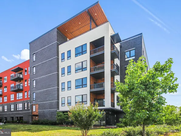 44691 Wellfleet Dr Unit 309, Ashburn, VA 20147