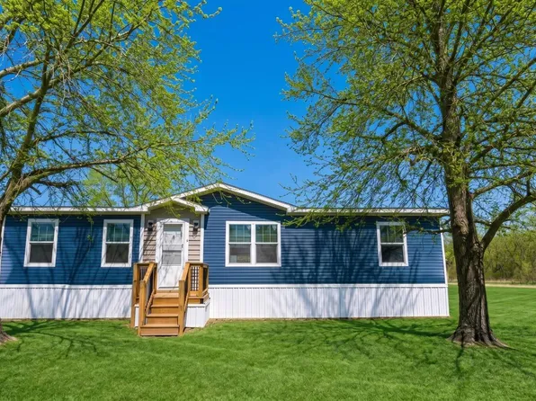 2842 E Irwin St, Pierre, SD 57501