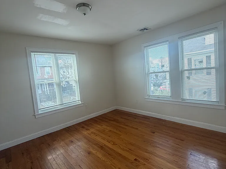 9 Nottingham St #1 — Photo 21