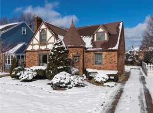 19342 Riverwood Ave, Rocky River, OH 44116