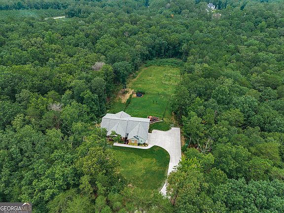5th image of 251 Birchwood Ct