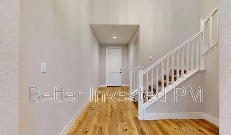 1437 Oak Cir — Photo 23