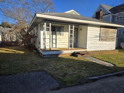 8 Massachusetts Ave, Falmouth, MA, 02540