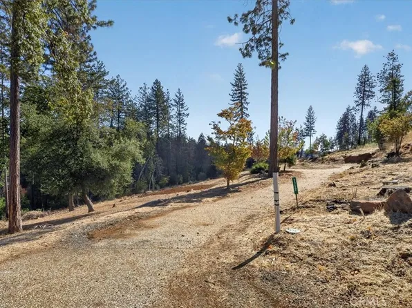 1712 Connell Ln, Paradise, CA 95969