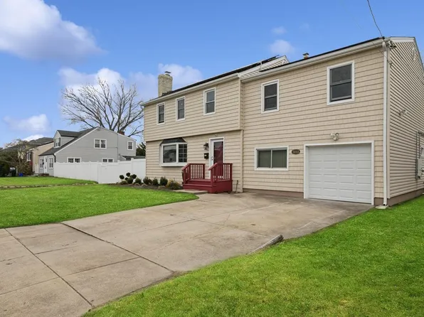 3444 Bay Front Drive, Baldwin, NY 11510