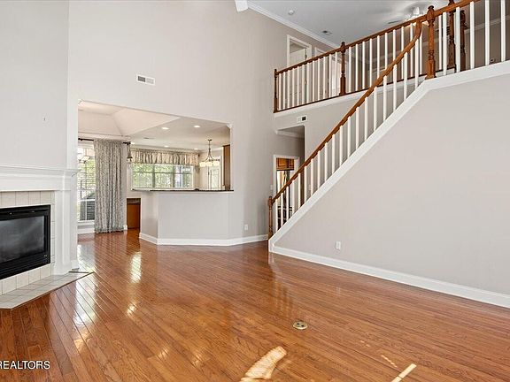 3rd image of 8745 Belle Mina Way