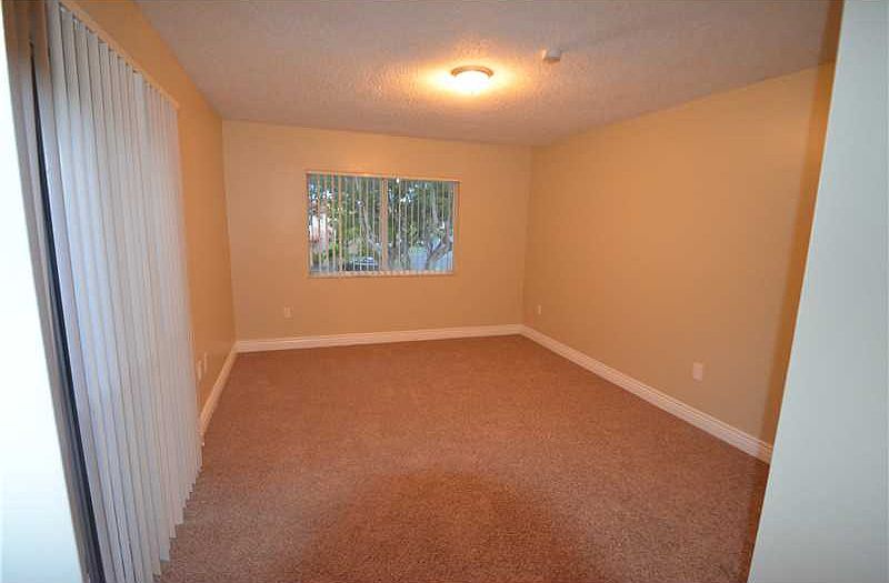 1st image of 10266 NW 44th Ter